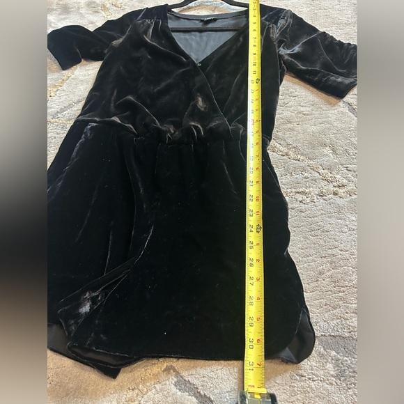 Ann Taylor Loft Black Velvet Romper Size 0 Petite - Picture 3 of 10